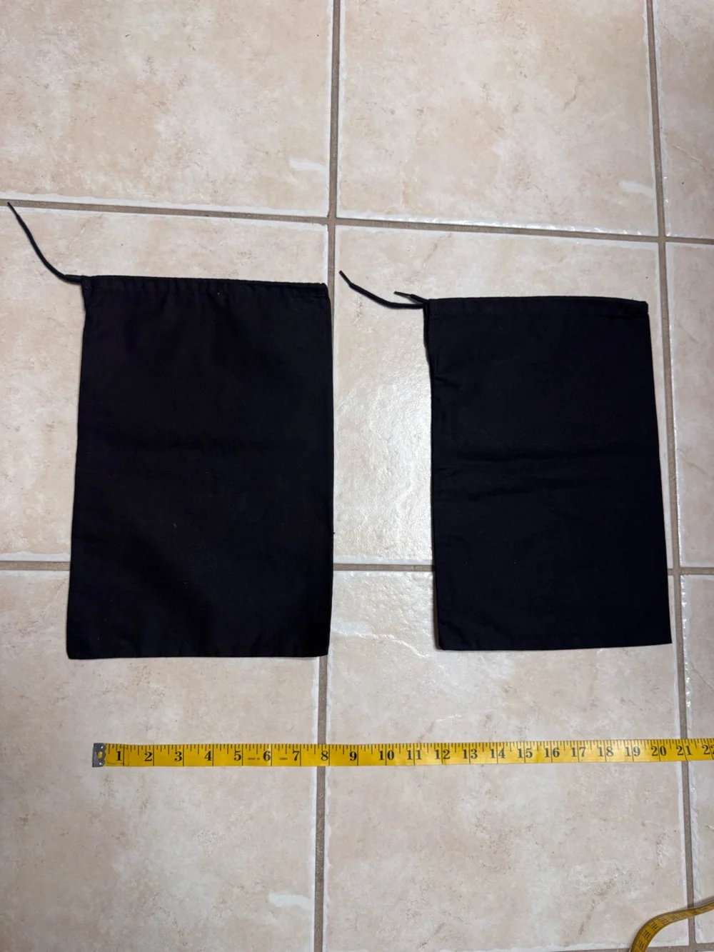CHANEL pair drawstring